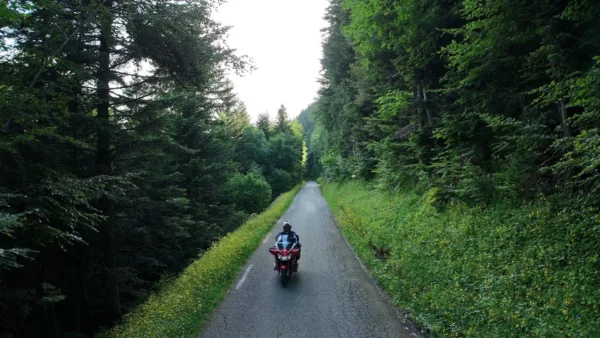 Road Book : 7 jours de routes merveilleuses, du Vercors au Verdon - Édition 2025 – Image 2